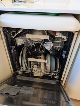 Frigorífico y Lavavajillas SMEG Crema beig
