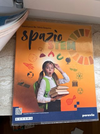 Libri scienze a colori