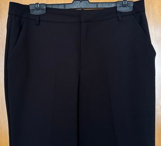 Pantalon negro recto Zara||Talla M-L