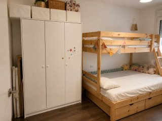 Piso reformado en 2022, 80 m², 4 hab, 2 baños
