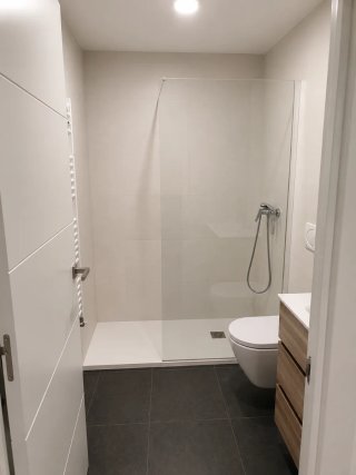 Piso reformado en 2022, 80 m², 4 hab, 2 baños