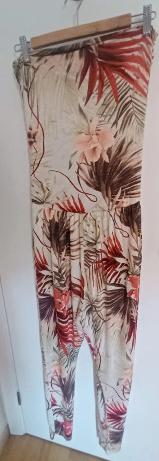 Mono Bershka Estampado Hojas Talla M