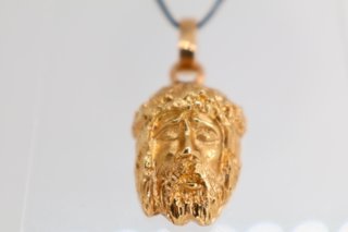 J-0885 Colgante busto de Cristo, oro 18K