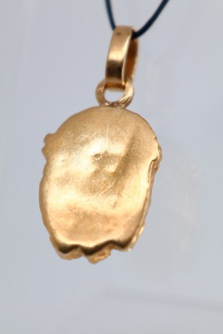 J-0885 Colgante busto de Cristo, oro 18K