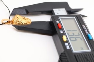 J-0885 Colgante busto de Cristo, oro 18K