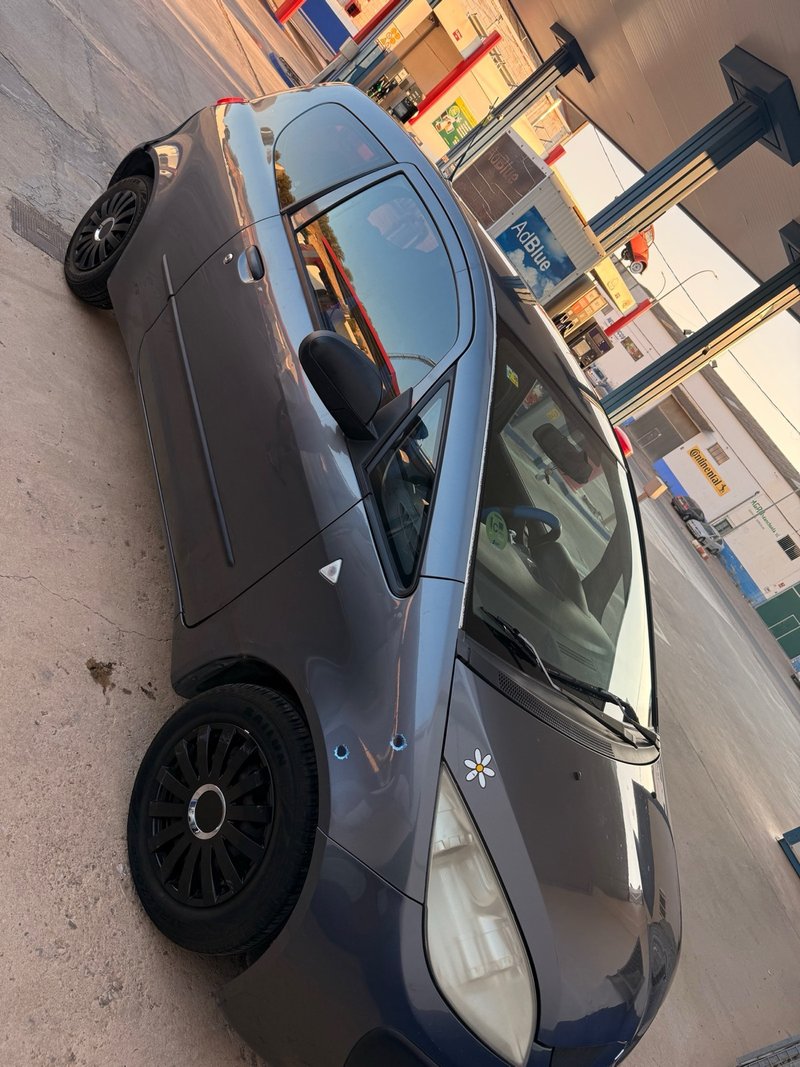 Mitsubishi Colt 2007 - foto 1
