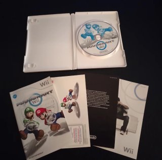 Mario Kart Wii + 2 Volanti Compatibili