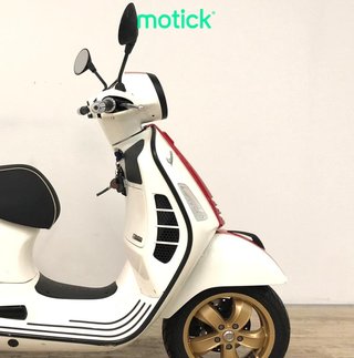 VESPA GTS 300 SUPER (IVA DEDUCIBLE)