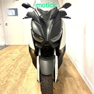 YAMAHA XMAX 125