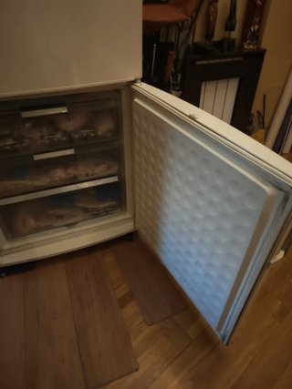 Frigorífico Siemens para piezas funcionando