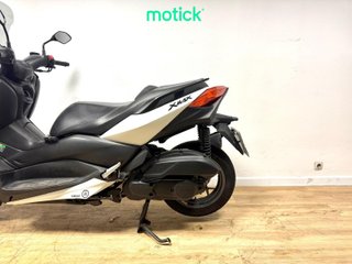 YAMAHA XMAX 125