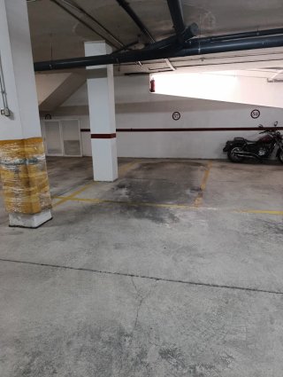 Alquilo plaza garaje