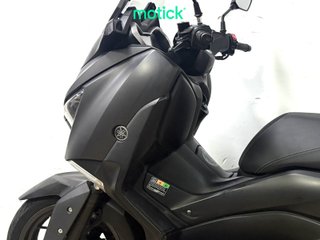YAMAHA XMAX 125