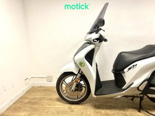 HONDA SH 125 (TOPCASE)