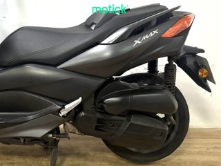 YAMAHA XMAX 125