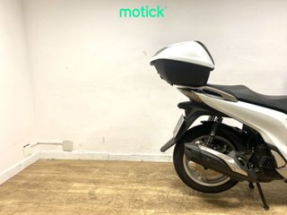 HONDA SH 125 (TOPCASE)
