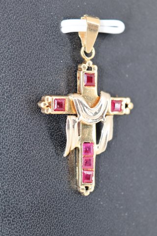 J-0888 Cruz 18K Oro con Piedras Rojas