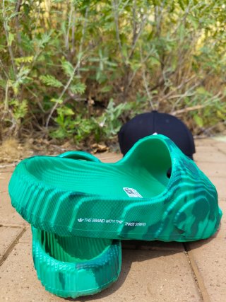 Chanclas Adidas Adilette 22 Verdes talla 40.5