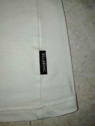 T-shirt branca Billabong