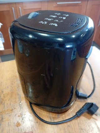 Freidora de Aire Sin Aceite Jata 1,5L JEFR1221