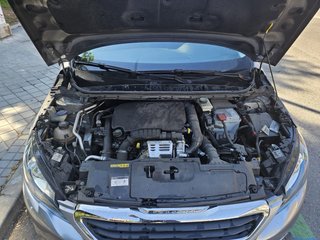 Peugeot 308 2016
