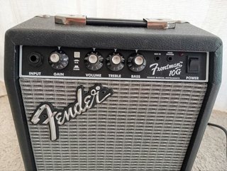 Amplificador Fender Frontman 10G Negro