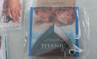 Lote Titanic: Puzzle, Pendientes, miniCD, imán