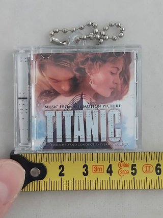 Lote Titanic: Puzzle, Pendientes, miniCD, imán