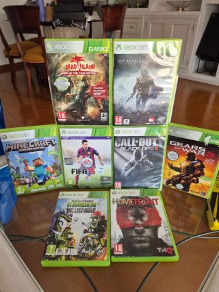 Lote Xbox 360 250GB + 3 Mandos + 8 juegos