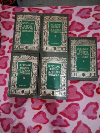 Vendo coleccion completa Larousse Historia
