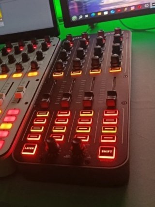 Allen & Heath Xone K3 Controlador DJ