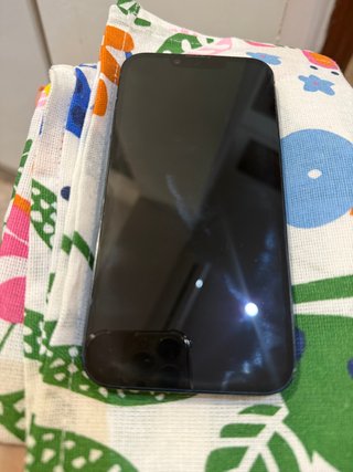 iPhone 14 Negro un solo dueño, estación iglesia