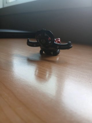 Bakugan Rojo y Negro