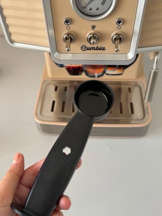 Cafetera Cecotec Cumbia Beige