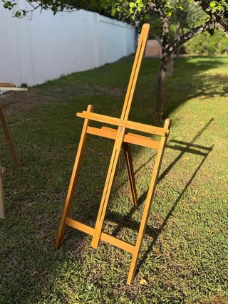 Caballete de madera para pintar