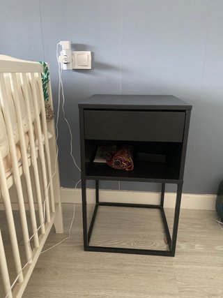 Mesita de noche Ikea negra metal