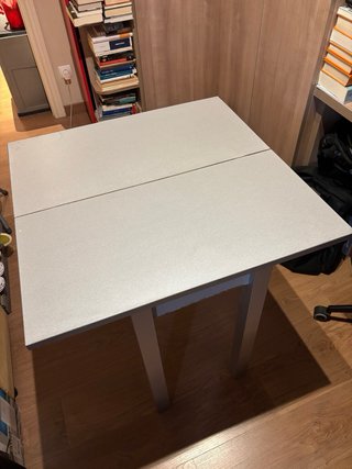 Mesa extensible y plegable para terraza o interior
