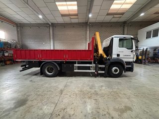 Camion grua Man TGM 18.250 con grua Effer 165