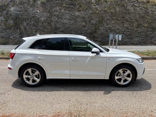 Audi Q5 2.0 TDI 150 cv S-Line