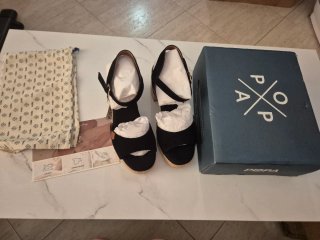 Sandalias negras de cuña
