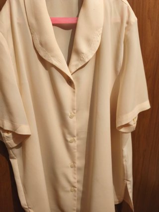 Blusa beige mujer