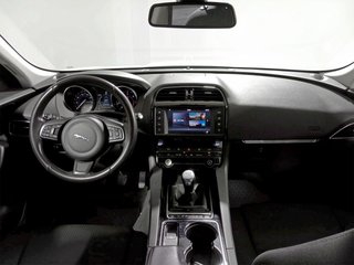 Jaguar F-PACE 2.0L i4D Pure 120 kW (163 CV)