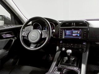 Jaguar F-PACE 2.0L i4D Pure 120 kW (163 CV)