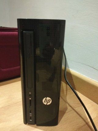 HP Ordenador Sobremesa Negro es de 650 gb