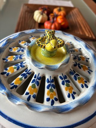 Decoración cerámica azul y blanca