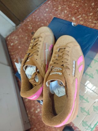 Zapatillas Reebok Marrones y Rosas