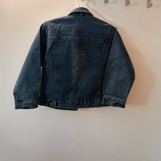 Chaqueta vaquera con mariposas