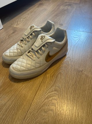 Nike Tiempo R10 Touch of Gold