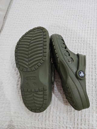 Crocs Niño Verde Oliva
