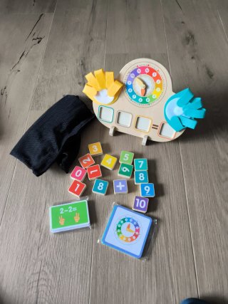 Juego educativo de matemáticas y horas